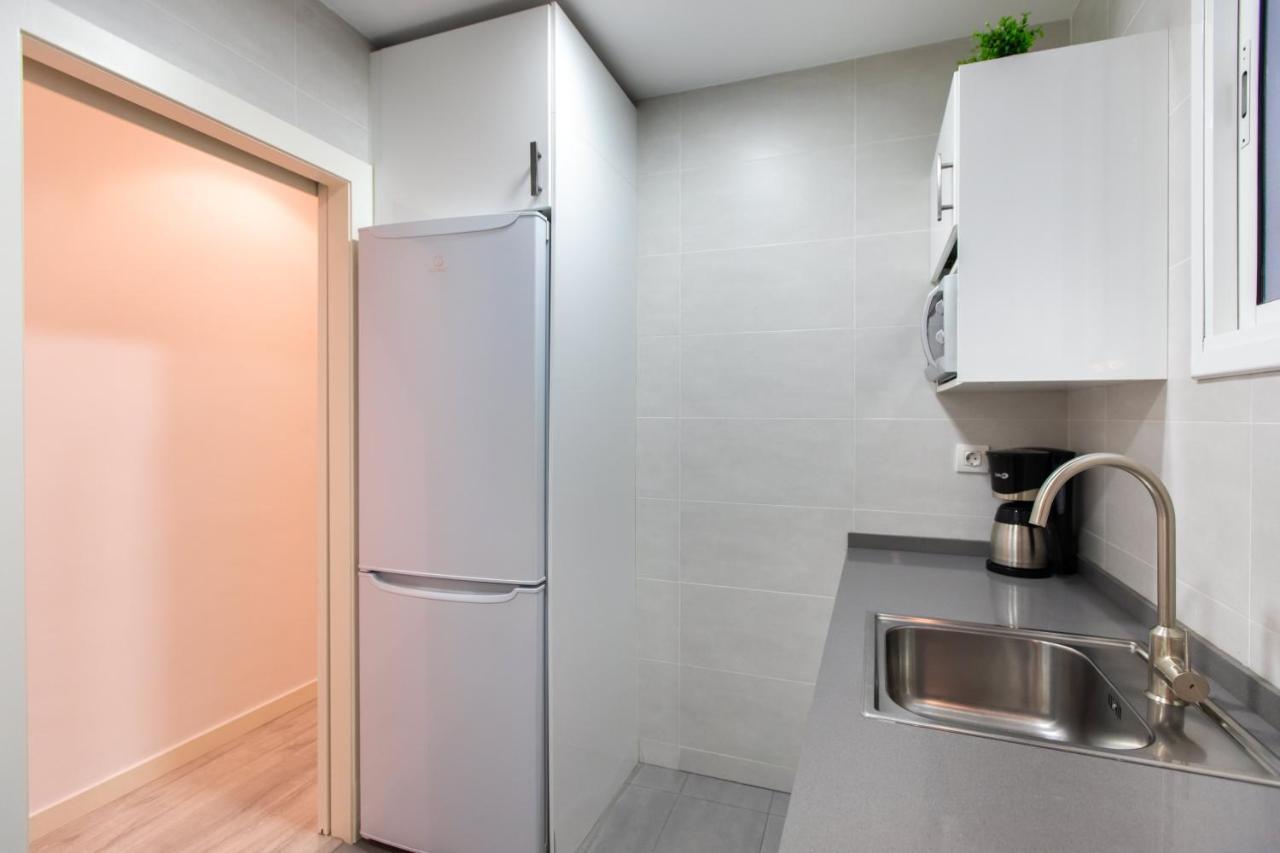 Pere Serafi 2 bedroom apartment Barcelona Exteriör bild