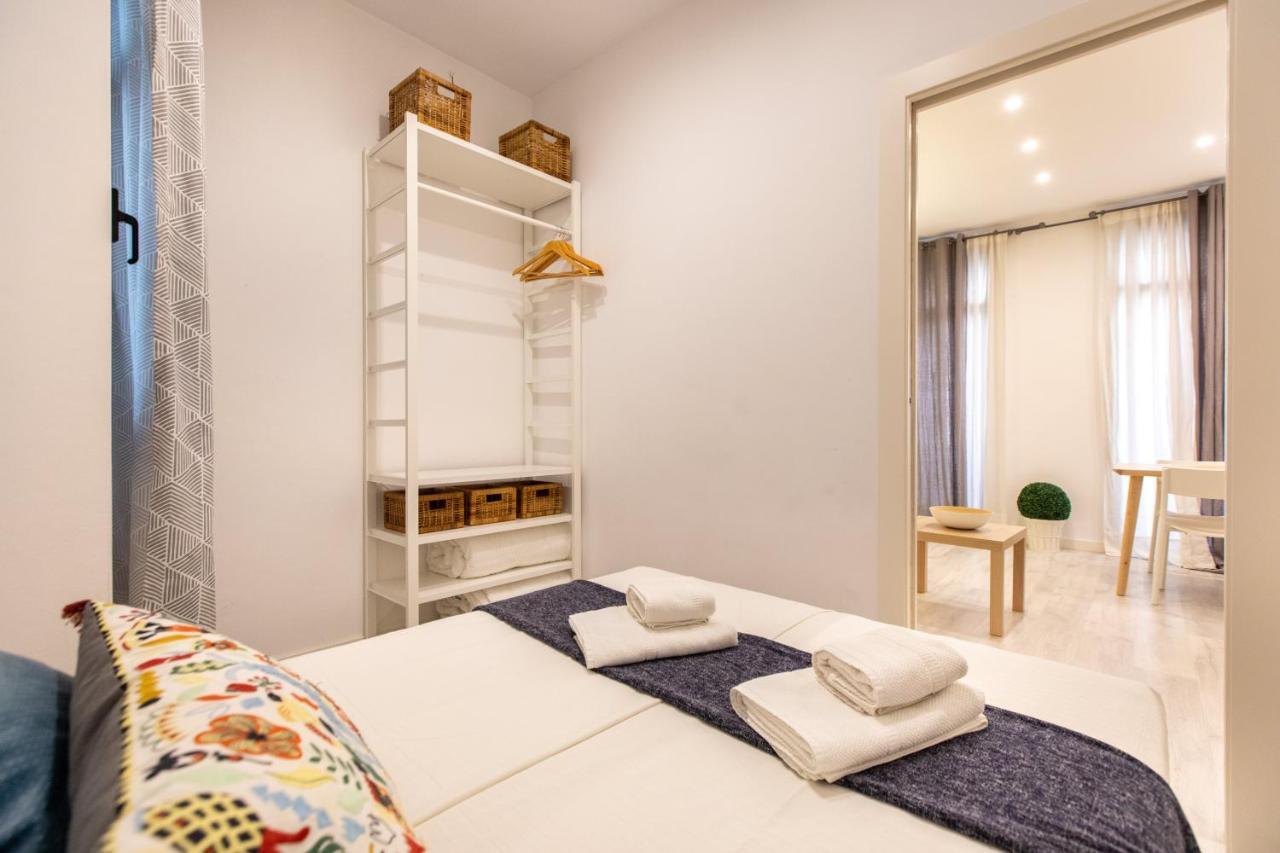 Pere Serafi 2 bedroom apartment Barcelona Exteriör bild