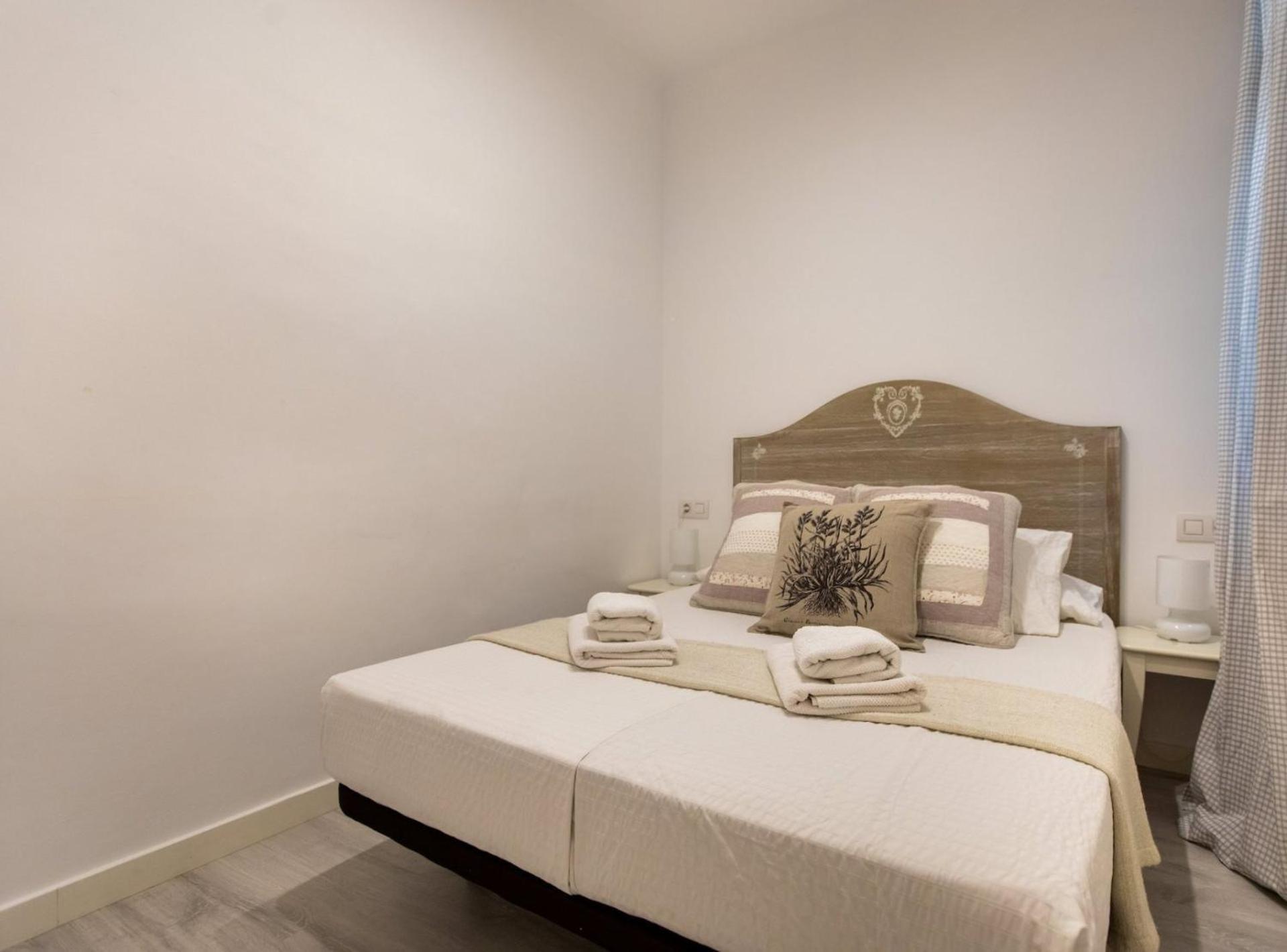 Pere Serafi 2 bedroom apartment Barcelona Exteriör bild