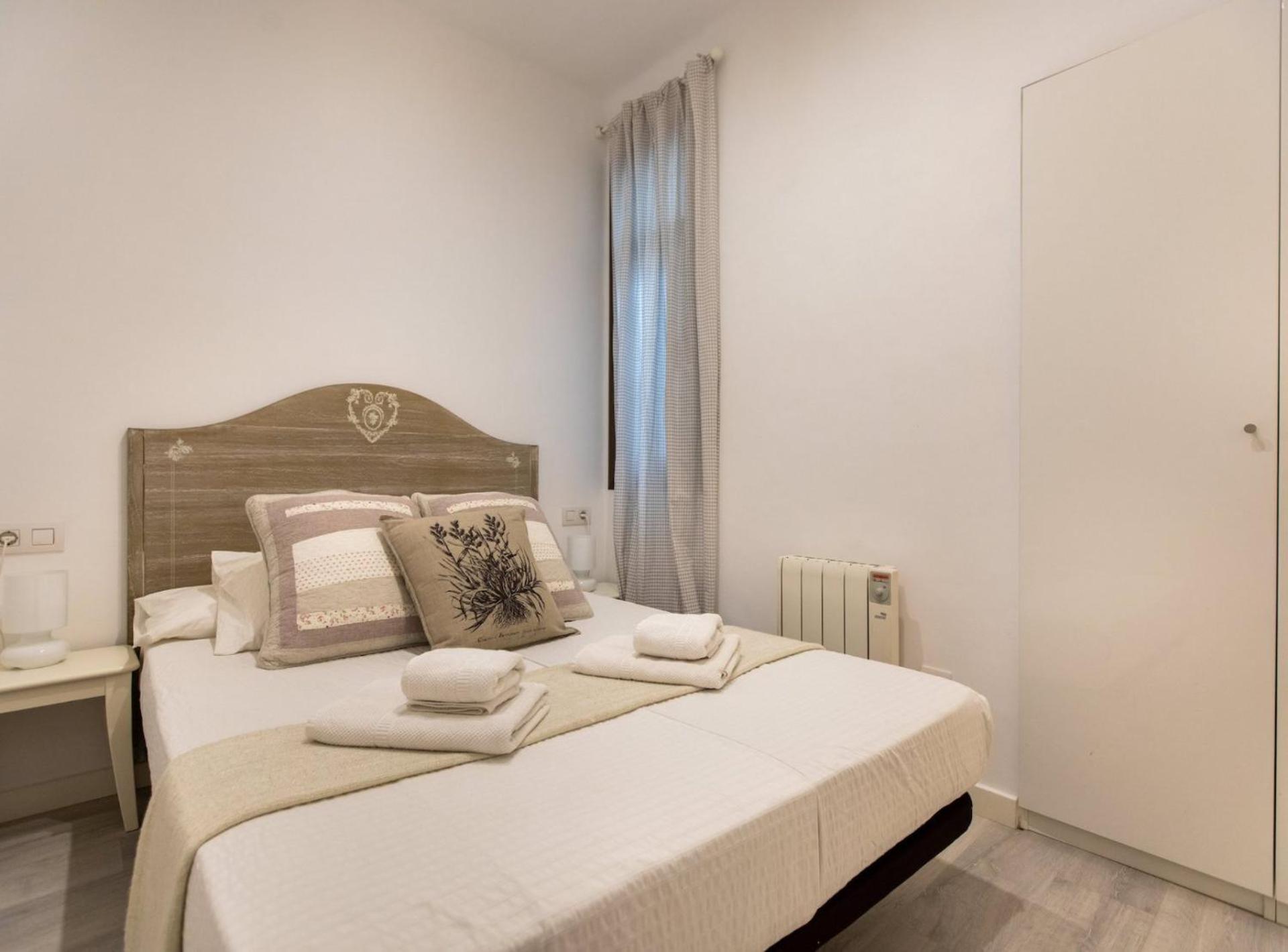 Pere Serafi 2 bedroom apartment Barcelona Exteriör bild