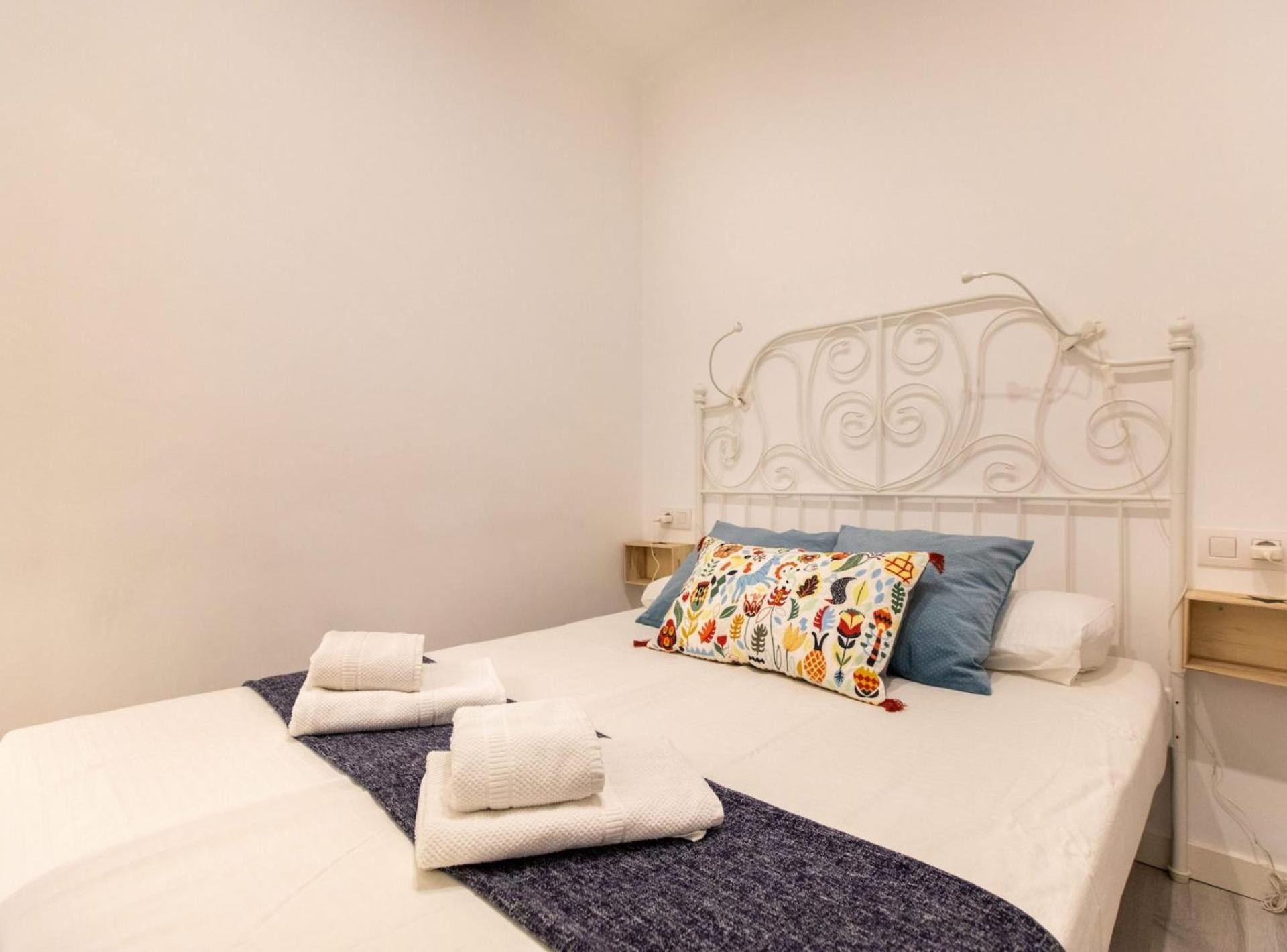 Pere Serafi 2 bedroom apartment Barcelona Exteriör bild