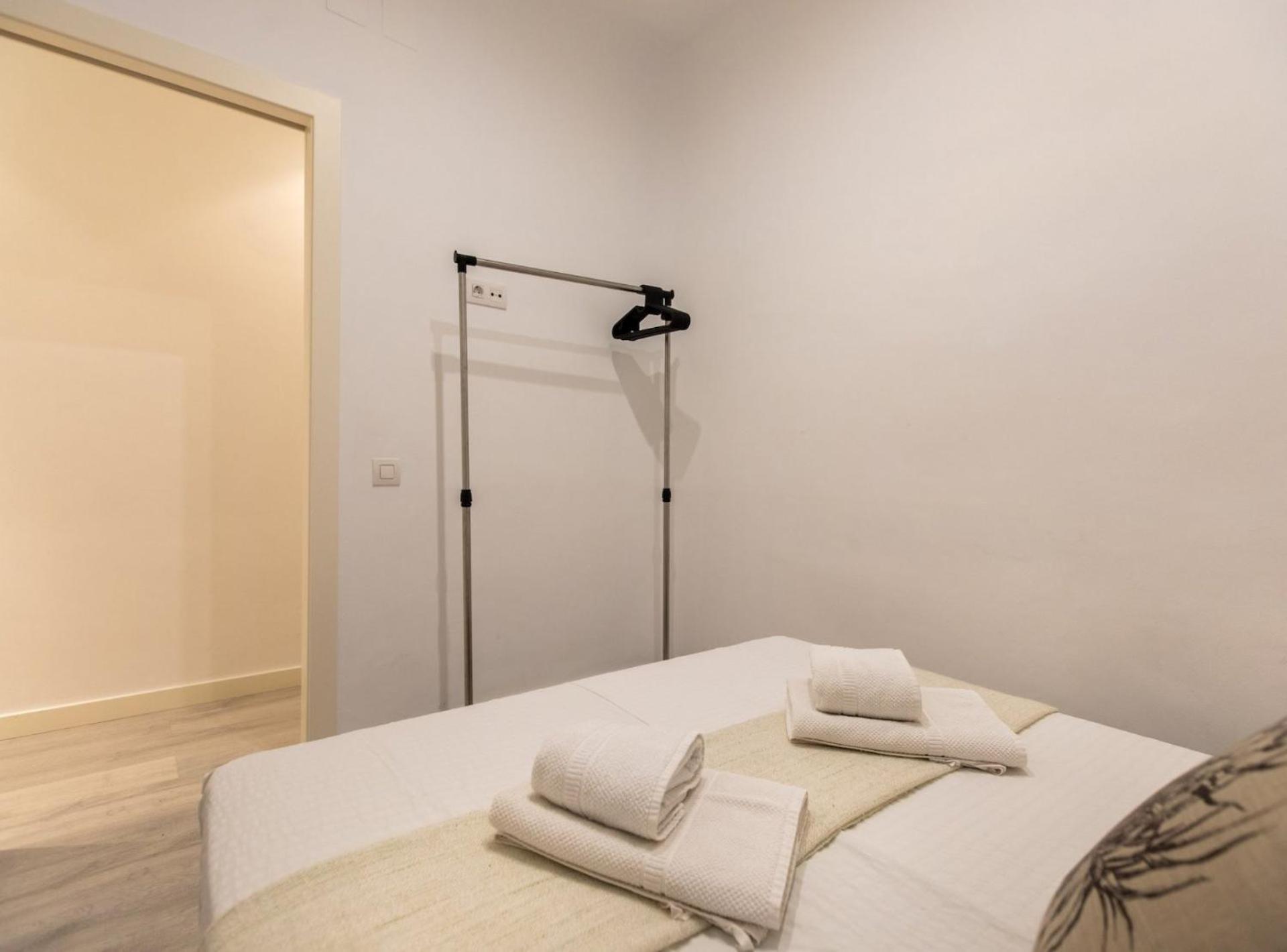 Pere Serafi 2 bedroom apartment Barcelona Exteriör bild